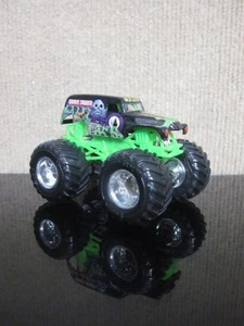 Hot Wheels Diecast Grave Digger Truck 4 Time Monster Jam Champion - Picture 1 of 11