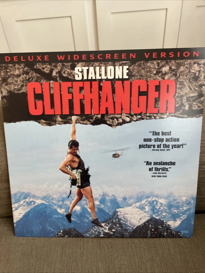 CLIFFHANGER-BRAND NEW  SEALED LaserDisc-DELUXE WIDESCREEN  Stallone - Image 1 of 1