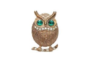 Vintage Emerald Rhinestone Gold Tone Owl Brooch - Picture 1 of 5