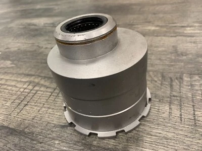 Buje de llanta trasera excéntrico Ducati 848 Superbike Corse EVO Streetfighter OEM Foto 1 de 4