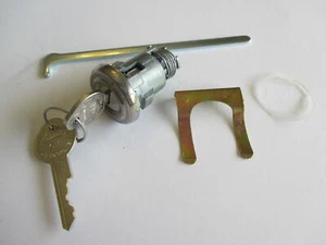 HOLDEN BOOT LOCK FE FC FB EK EJ RIBBED CAP NEW SPECAL PREMIER WITH KEYS - Picture 1 of 2