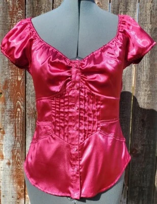 XOXO Hot Pink Satin Polyester Princess Seam Fitted Top GORGEOUS DETAILS! Medium - Image 1 of 4