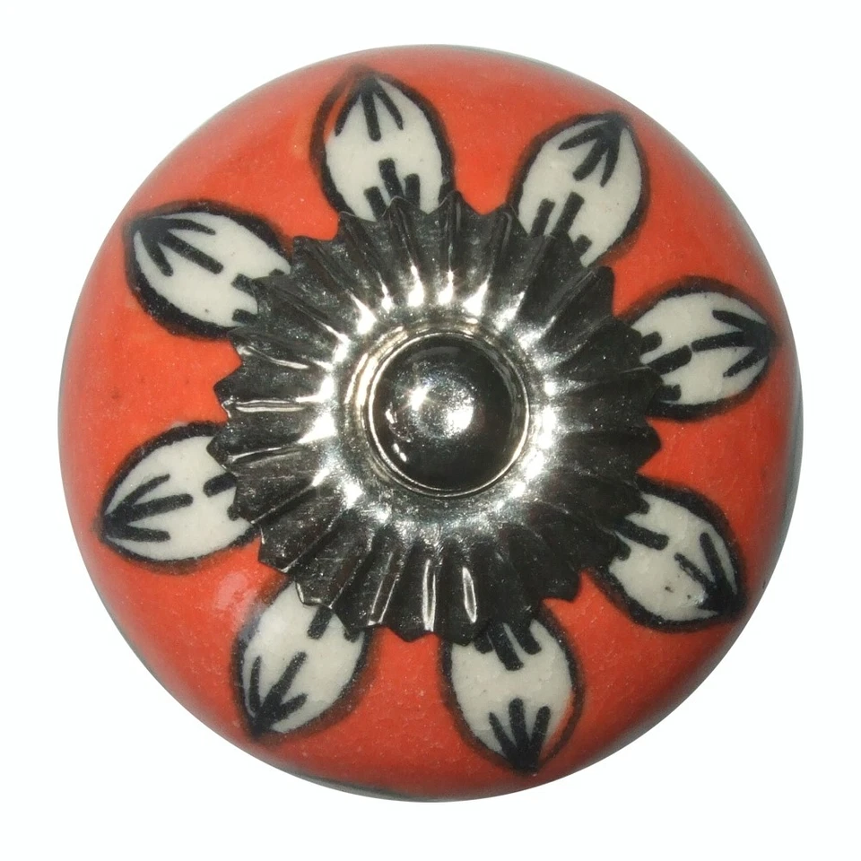 VINTAGE SHABBY CHIC CREAM BLACK WHITE CERAMIC CUPBOARD DOOR KNOBS DRAWER KB04 - Image 1 of 1