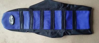 Cubierta de asiento con pinza acanalada GUTS Team Yamaha 2018-2022 YZ450F y 2019-2023 YZ250F Foto 1 de 2