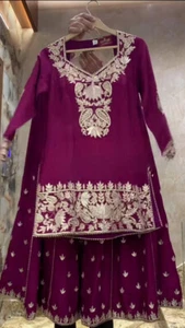 Schweres Chinnon Seidentop und Palazzo im indischen Stil mit Dupatta für Hochzeitskleidung - Bild 1 von 13