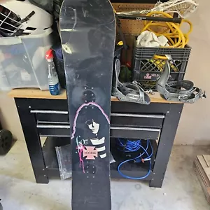 FLOW Icon 156cm Snowboard Ramones Series - Picture 1 of 14