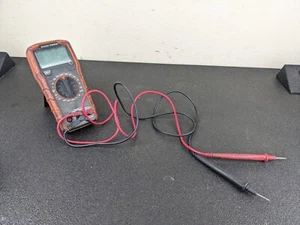 #bj009 Klein Tools Electric Circuit Digital Multimeter Voltage Tester MM320 - Picture 1 of 13