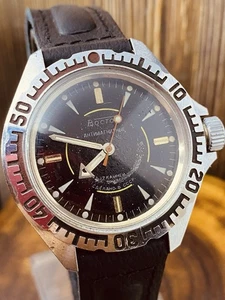 RARO OROLOGIO ANFIBIO VOSTOK CECCHINO KOMANDIRSKIE SOVIETICO RUSSO URSS #8651 - Foto 1 di 24