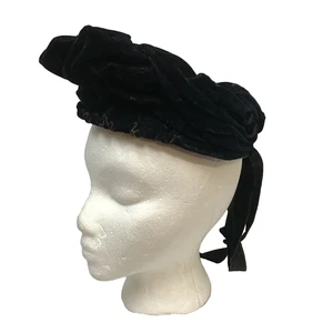 Sombrero antiguo victoriano de la década de 1890 para mujer en ángulo azul oscuro medianoche correas de barbilla de terciopelo - Imagen 1 de 12
