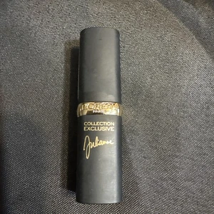 LOREAL COLOUR RICHE EXCLUSIVE COLLECTION LIPSTICK 701 JULIANNE'S New Discontinue - Picture 1 of 9