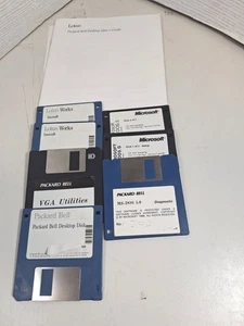 Vintage MS-DOS / Packard Bell / Lotus Works Software Bundle – 3.5" Floppy Disks - Afbeelding 1 van 5