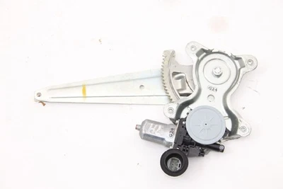 Elevalunas eléctrico. trasero izquierdo Toyota RAV 4 III SA CA 26940 - Imagen 1 de 4