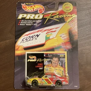 Terry Labonte Hot Wheels 1/64 Diecast - Picture 1 of 5