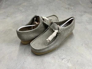 Clarks Men's Size 11.5 Wallabee Chukka Boots Pale Grey Suede 261 75711 - New - Picture 1 of 7