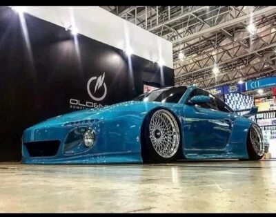 Modellino Porsche 996 Slant Nose  in Plastica Scala 1:24 Azzurro metallizzato o  - Immagine 1 di 4