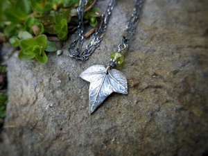 Tiny Elven Ivy Leaf with Peridot - Pure Silver Pendant  by Quintessential Arts - Picture 1 of 2