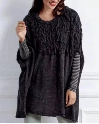 Poncho suéter CAbi Waverly para mujer talla M gris carbón lana mohair #3124 Foto 1 de 4