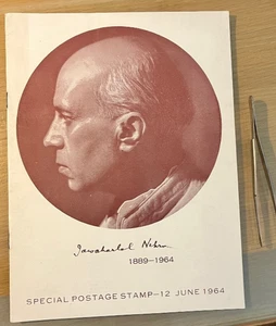 A729 INDIA NEHRU Souvenir booklet no reserve - Picture 1 of 6