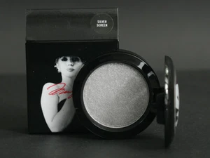 MAC EYESHADOW - SILVER SCREEN (VELUXE PEARL) A62 - BNIB - MARILYN MONROE - Picture 1 of 2