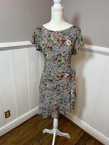 Beige By ECI Wrap Dress Size L Striped Floral Flutter Sleeve - Picture 1 of 4
