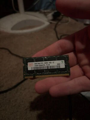laptop ram 2gb 2Rx8 PC2-5300s-555-12 Hynix hymp125s64cp8-y5Ab - Image 1 of 2