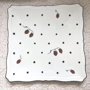 Richard Ginori Italian Pois Wild Strawberry Square Plate 22cm MINT Polka Dots - Picture 1 of 3