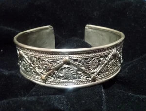 Vintage Embossed Cuff Bracelet Silver Tone Thai Or India - Picture 1 of 6