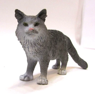 Modelo de juguete vintage de plástico moldeado gris de 3" de largo Schleich 13893 Maine Coon gato Foto 1 de 4