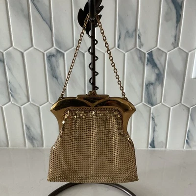Bolso de noche vintage de malla dorada Whiting & Davis de los años 40 hecho en EE. UU., ¡un solo dueño! Foto 1 de 4