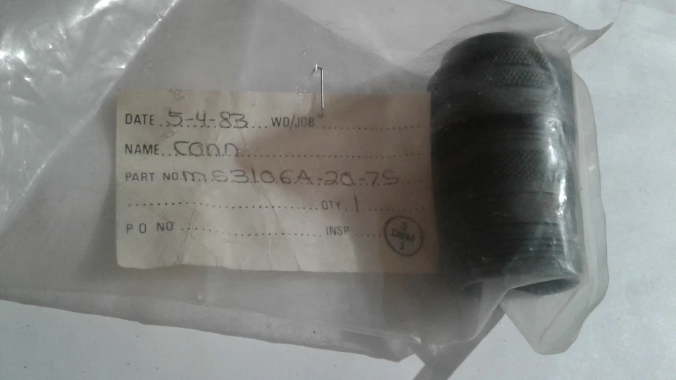 (1pc) MS3106A-20-7S, AMPHENOL, CONN - Image 1 of 1