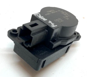 ACTUADOR DE SOLAPA DE CALEFACCIÓN ORIGINAL FORD FOCUS MK3 AV6N19F616 2011-2018 - Imagen 1 de 4