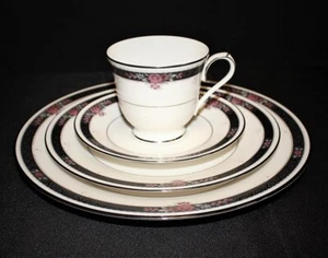Chinaware de porcelana fina Noritake ETIENNE 4 piezas, 7260 - Imagen 1 de 5