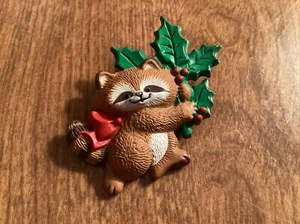 Vintage Hallmark Cards Signed 1986 Raccoon Hollyberry Pin Brooch - Picture 1 of 4