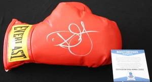 Danny Garcia signed boxing glove, WBA, WBC, Ring, Beckett BAS C22052 - Picture 1 of 2