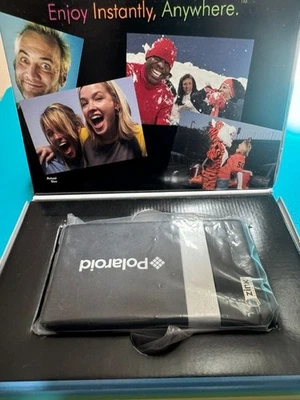 Polaroid PoGo INSTANT MOBILE PRINTER Zink Ink System, Zero Ink Printing Tech - Image 1 of 4