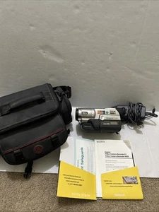 Sony Handycam CCD-TRV308 Camcorder Hi8 8mm Powers On Not Fully Tested - Picture 1 of 14