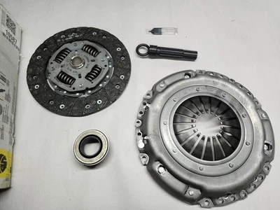 New OEM LuKTransmission Clutch Kit For 1992-2002 Volkswagen Jetta 17-036 - Image 1 of 4