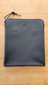 Bang & Olufsen BeoPlay H95 - LEATHER CASE - Black - Picture 1 of 4