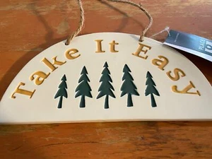 Take It Easy Decoración de Pinos Colgante de Pared Nuevo con Etiquetas Lugar y Hora Vacaciones de Verano - Imagen 1 de 4