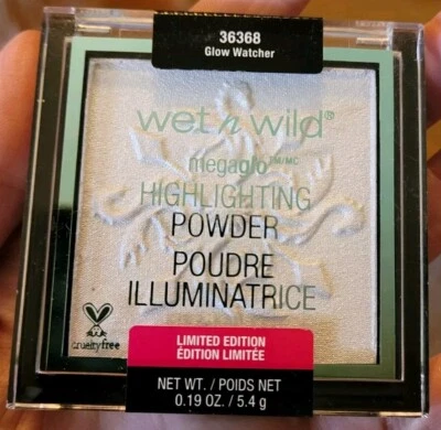 Wet N Wild Megaglo Highlighting Powder Glow Watcher 36368 Game Of Thrones Blue - Image 1 of 2