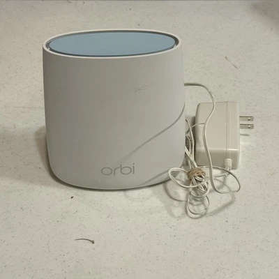 NETGEAR Orbi RBR20 Satellite Home Router WiFi Tri-band, AC2200 - Image 1 of 4