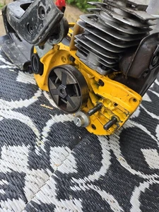  Kettensäge Säge Teil Zylinder Kanne Kern Partner 55cc - Bild 1 von 2