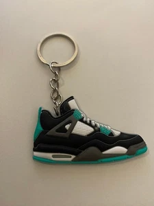 AIR JORDAN 4 RETRO-(OREGON DUCKS)-2D SNEAKER KEYCHAIN - Picture 1 of 3