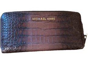 Michael Kors Brown Leather Crocodile Embossed Zip Around Credit Card Wallet - Picture 1 of 6