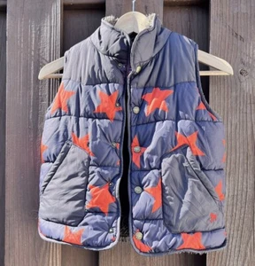 Mini Boden Boys Fleece-lined Puffer Vest Orange Stars SZ 5-6 Y Sleeveless Gray - Picture 1 of 9