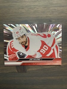 2023-24 Upper Deck Series 1 Joe Veleno Silver Outburst No.63 Detroit Red Wings