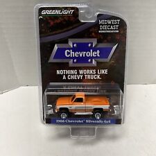 Greenlight 1986 Chevrolet Silverado 4 x 4 Orange & White 1/64