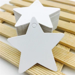 25 Geschenkanhänger 6x6 cm Stern weiß Anhänger Kraftkarton Papieranhänger - Bild 1 von 1