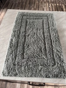 Calvin Klein Home Green Bathroom Rug. Washable, Great Quality-Fast Shipping!! - Picture 1 of 8