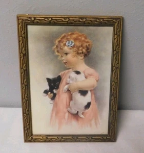 Bessie Pease Gutmann bambina vintage incorniciata "nemici amici" con gattino e cucciolo 8x6 - Foto 1 di 4